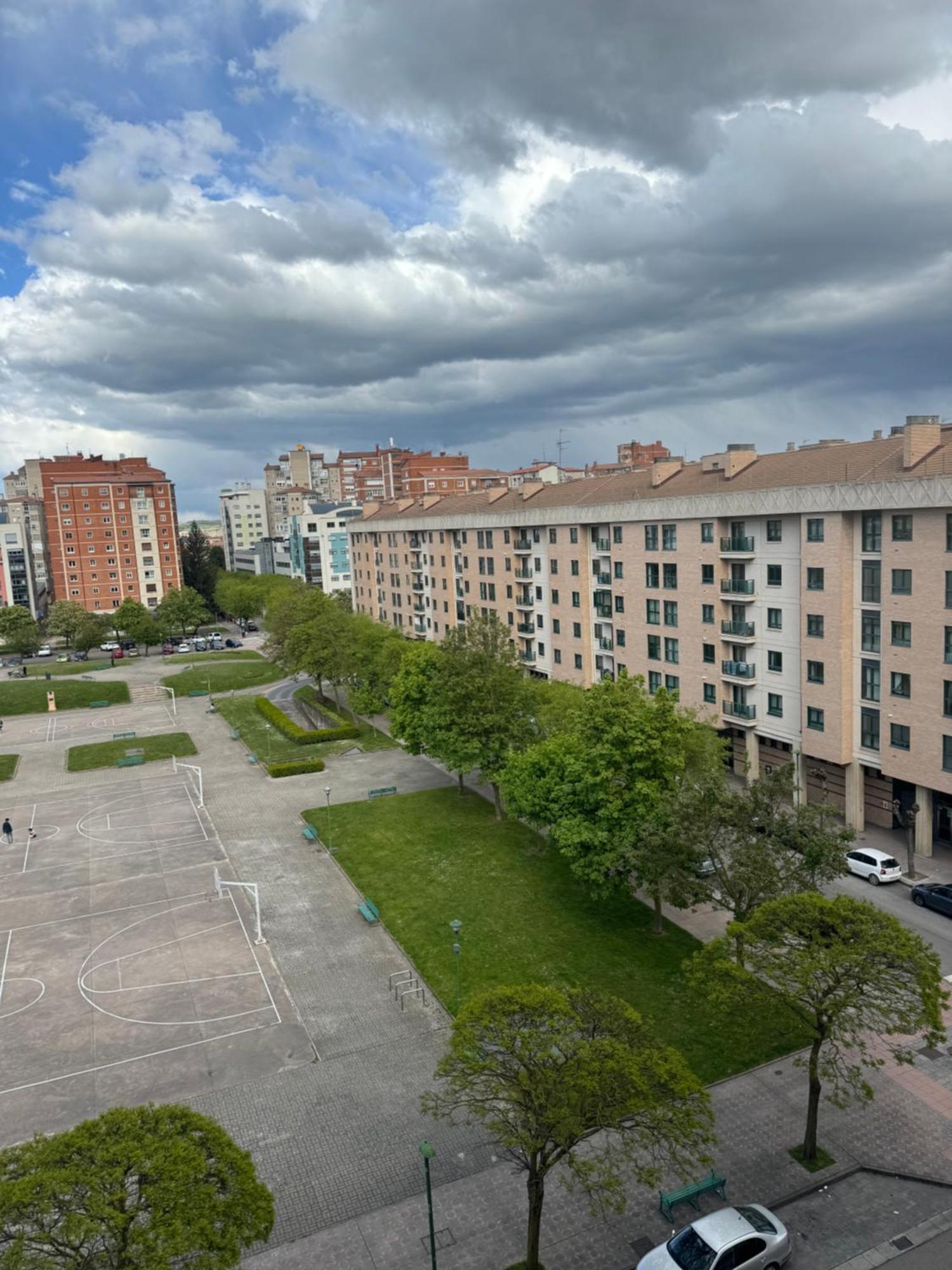 Habitaciones De Lujo Con Hermosas Vistas A La Cuidad Burgo エクステリア 写真